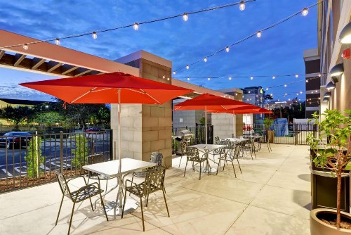 Home2 Suites By Hilton Tampa USF Near Busch Gardens - image 14
