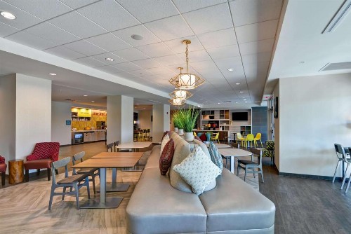 Home2 Suites By Hilton Tampa USF Near Busch Gardens - image 22