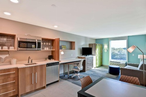 Home2 Suites By Hilton Tampa USF Near Busch Gardens - image 27