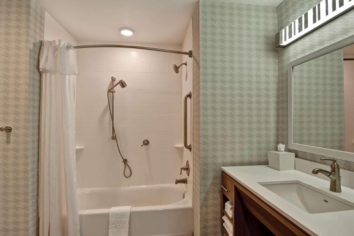Home2 Suites By Hilton Tampa USF Near Busch Gardens - image 6