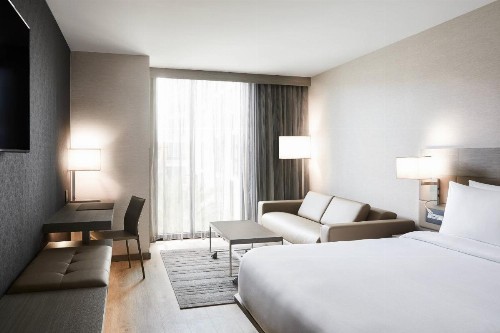 AC Hotel by Marriott Tampa Airport - image 25