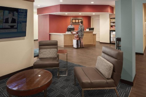 TownePlace Suites by Marriott Tampa South - image 16