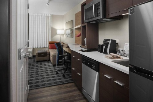TownePlace Suites by Marriott Tampa South - image 24