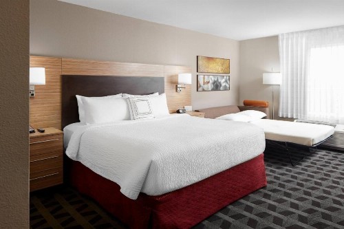 TownePlace Suites by Marriott Tampa South - image 29