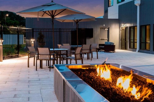 Courtyard by Marriott Tampa Northwest/Veterans Expressway - image 15