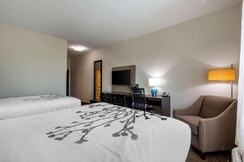 Sleep Inn & Suites Tampa South - image 12