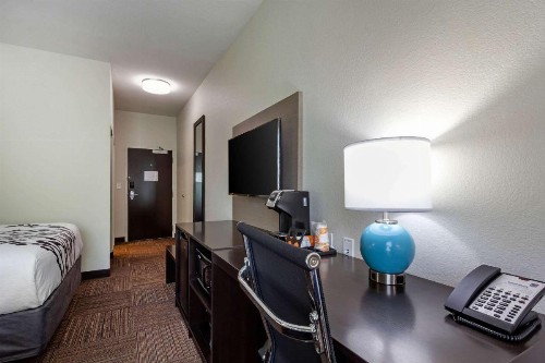 Sleep Inn & Suites Tampa South - image 21