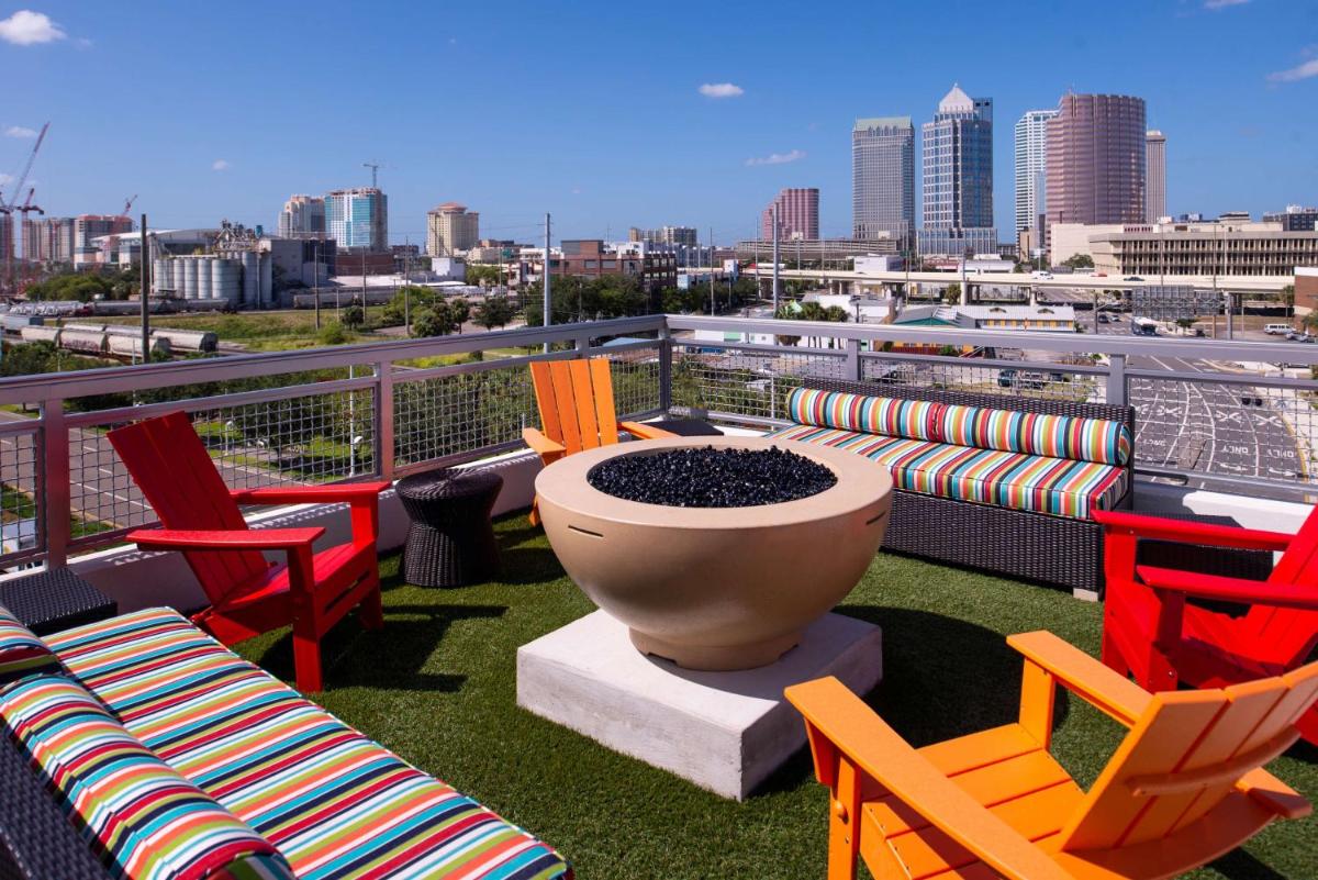 Hampton Inn Tampa Downtown Channel District - image 5
