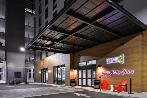 Hampton Inn Tampa Downtown Channel District - image 7