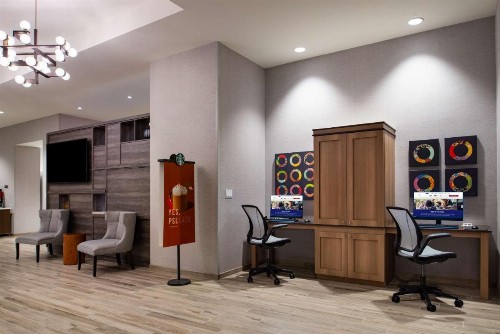Home2 Suites By Hilton Tampa Downtown Channel District - image 3