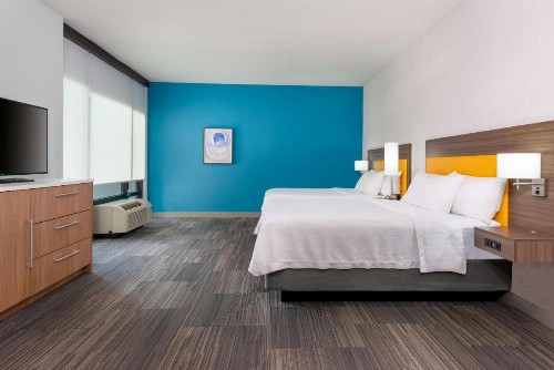 Home2 Suites By Hilton Tampa Downtown Channel District - image 38