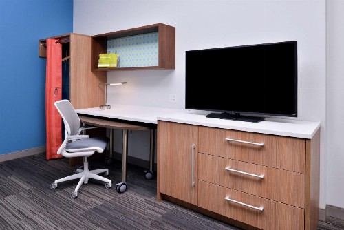 Home2 Suites By Hilton Tampa Downtown Channel District - image 6