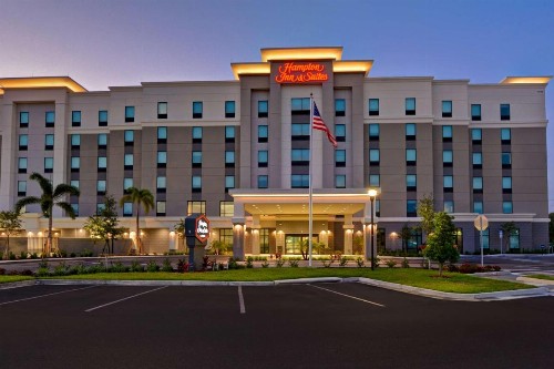 Hampton Inn & Suites Tampa Riverview - image 4
