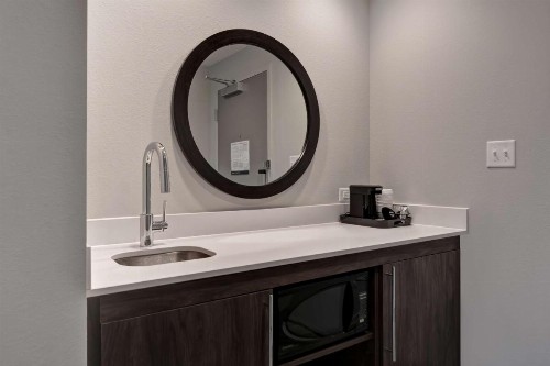 Hampton Inn & Suites Tampa Riverview - image 45