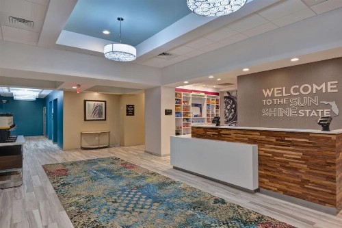 Hampton Inn & Suites Tampa Riverview - image 7