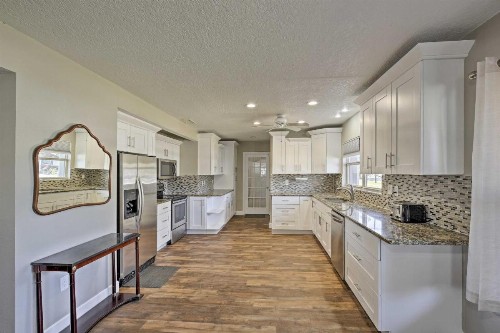 Waterfront Home with Pool and Dock Walk to Hard Rock! - image 5