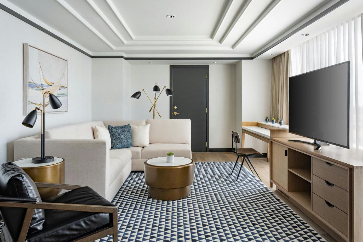 JW Marriott Tampa Water Street - image 7