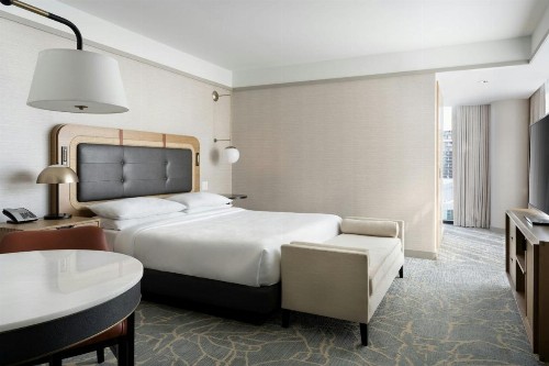 JW Marriott Tampa Water Street - image 9