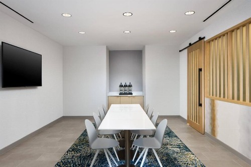 TownePlace Suites by Marriott Plant City - image 16