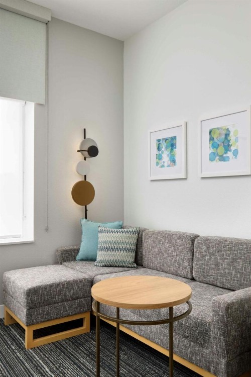 TownePlace Suites by Marriott Plant City - image 33