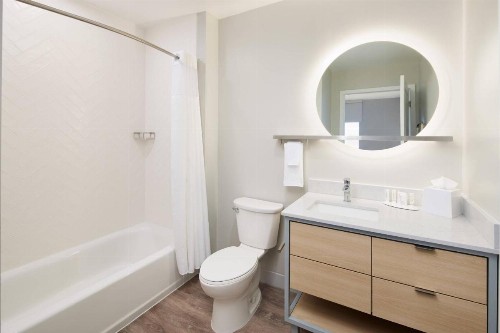 TownePlace Suites by Marriott Plant City - image 5