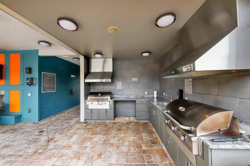 Viagem Stylish 1BR with Pool Gym & Parking - image 9