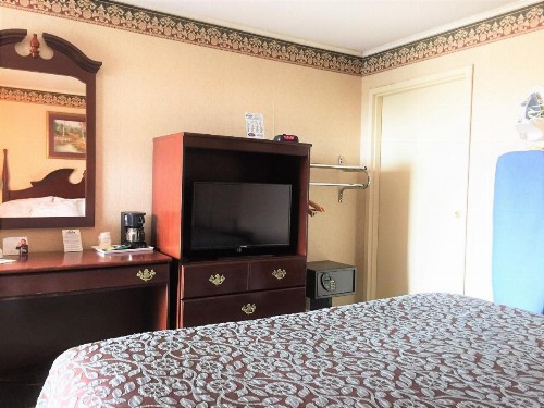 Days Inn by Wyndham Tannersville - image 2
