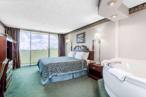Days Inn by Wyndham Tannersville - image 27
