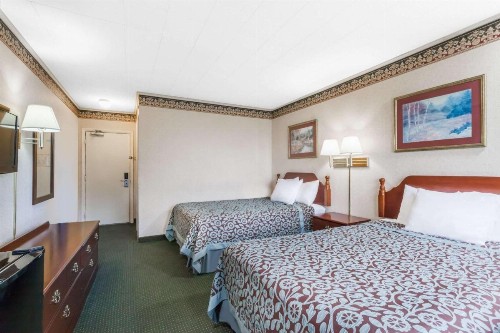 Days Inn by Wyndham Tannersville - image 31