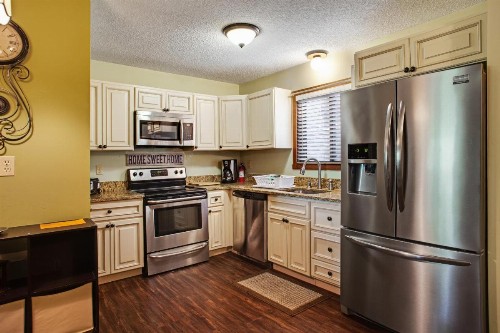 Camelback Cozy - image 6