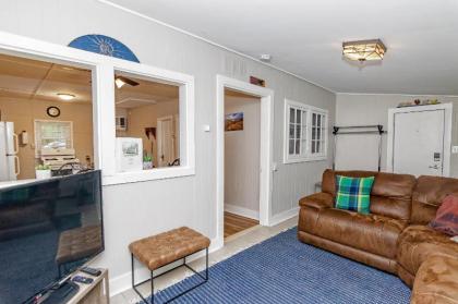 Camelback cottage - on ONE ACRE & near local attractions - image 10