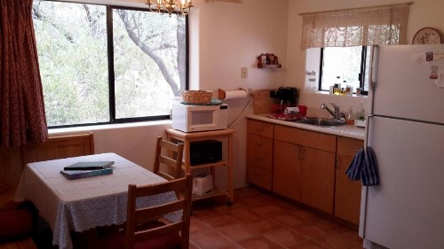 Desert Trails Bed & Breakfast - image 10