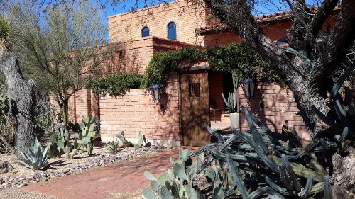 Desert Trails Bed & Breakfast - image 22
