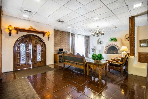 Quality Inn Taos - image 22