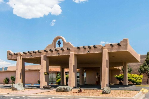 Quality Inn Taos - image 25