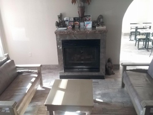 Super 8 by Wyndham Taos - image 34