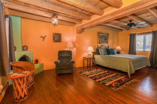 Casa Benavides Inn - image 12