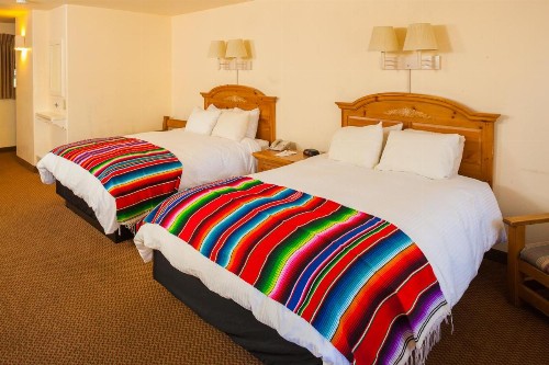 El Pueblo Lodge - image 30