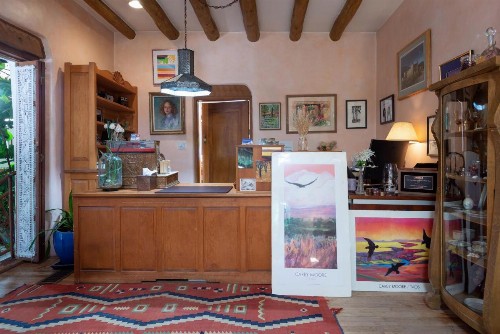 Inn on La Loma Plaza - image 23