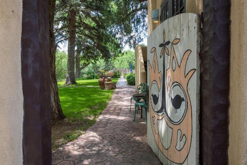 Inn on La Loma Plaza - image 28