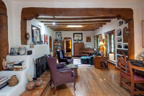 Inn on La Loma Plaza - image 37