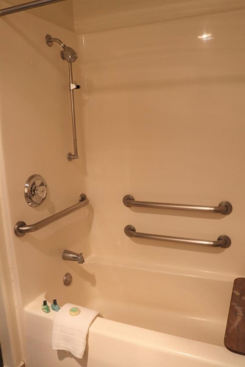 Sagebrush Inn & Suites - image 33