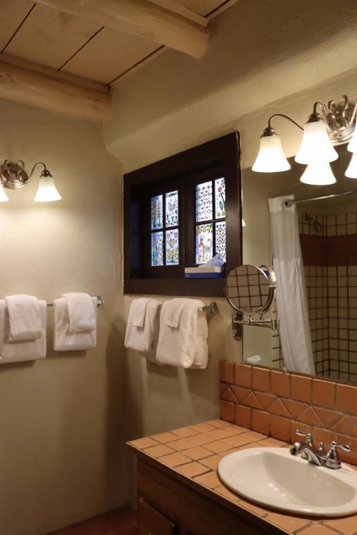 Sagebrush Inn & Suites - image 36