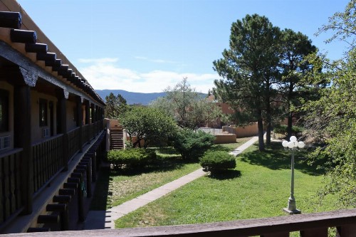 Sagebrush Inn & Suites - image 5