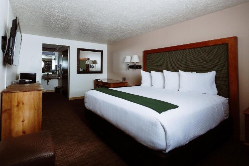 Taos Valley Lodge - image 31