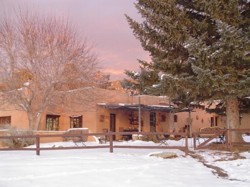 Old Taos Guesthouse B&B - image 25