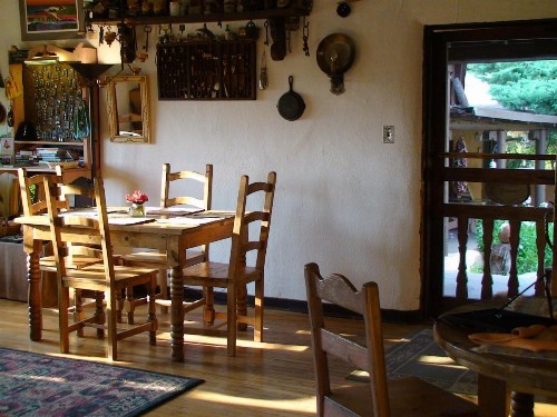 Old Taos Guesthouse B&B - image 28