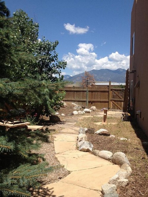 Adorable Taos Townhome