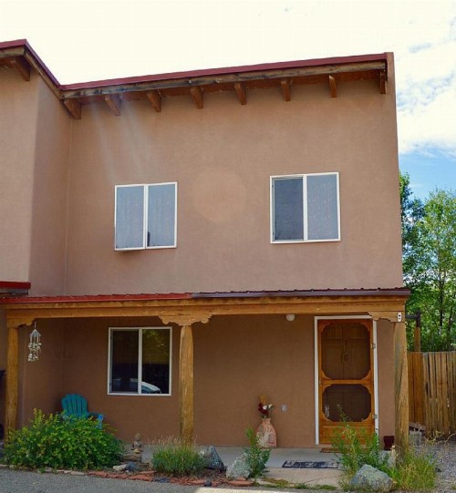 Adorable Taos Townhome - image 8