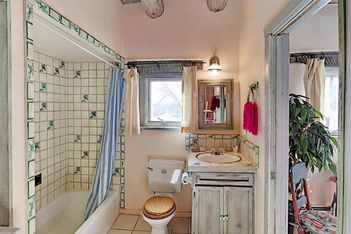 Inger Jirby Guest House #8 Rio Grande - image 6
